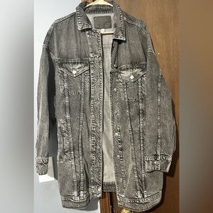 OFFLINE BY AERIE OVERSIZED BOYFRIENd JEAN JACKET